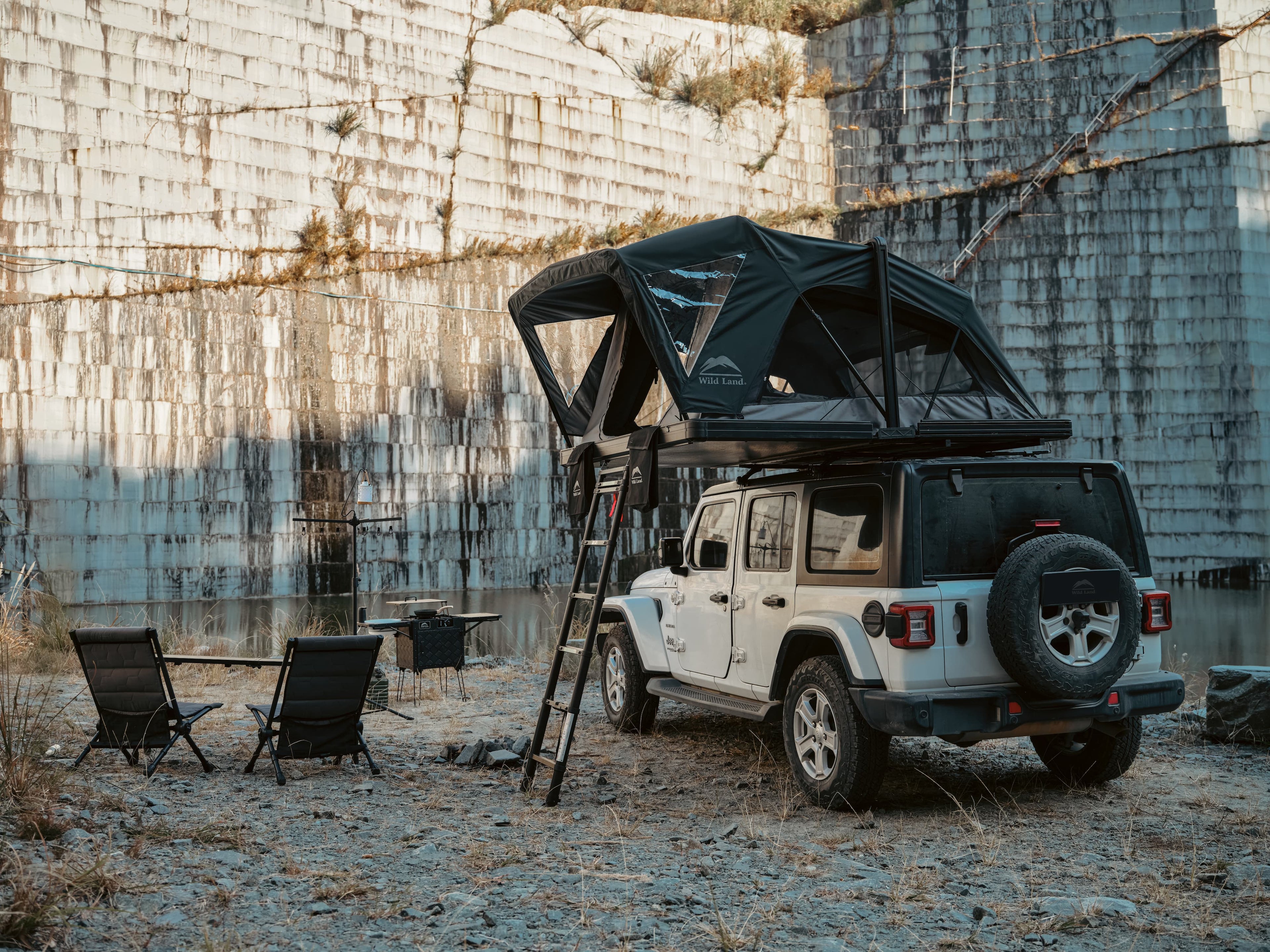 Wild Land Summit Explorer Max Rooftop Tent | Hard Shell 3-Person Premium Overland Tent