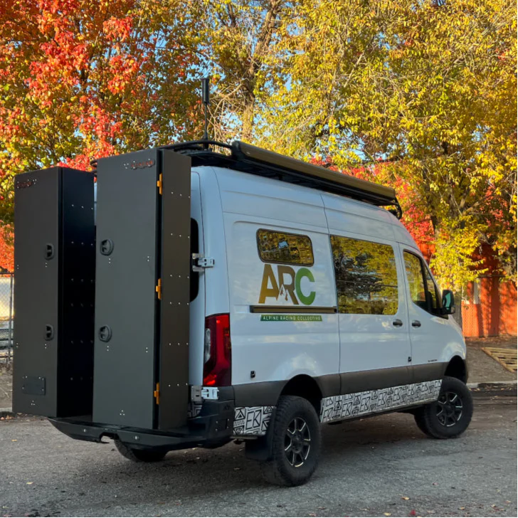 The Avatar Offroad Ski 6 Storage Box