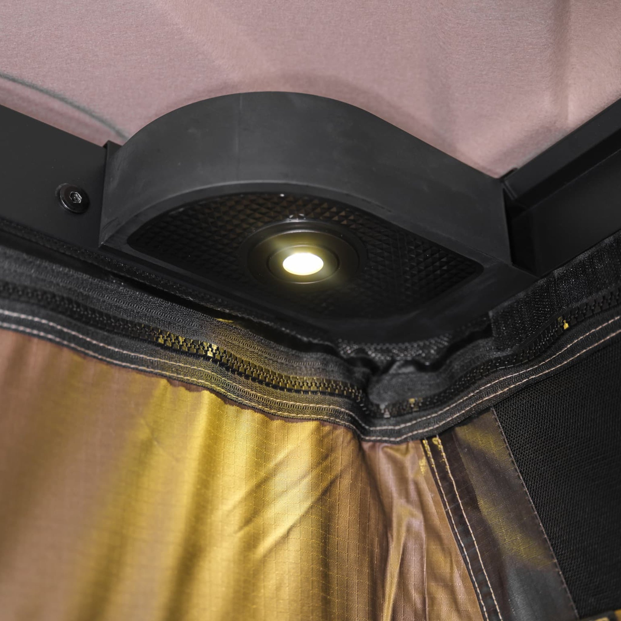 Wild Land Pickup Mate Wingman X