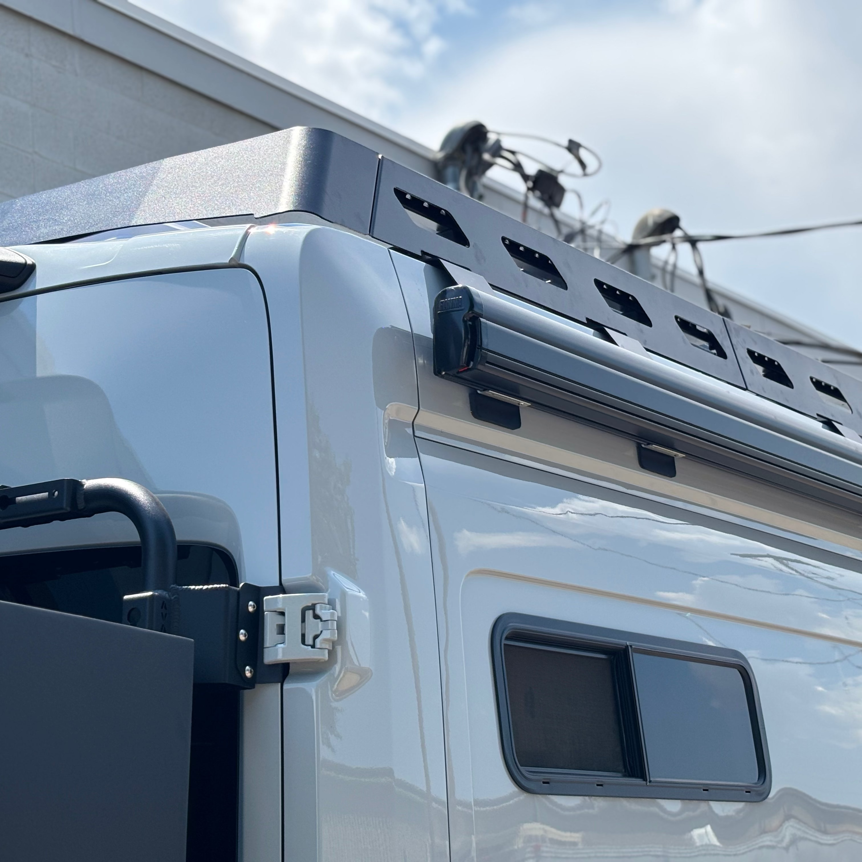 Avatar Offroad Pioneer Ford Transit Roof Rack