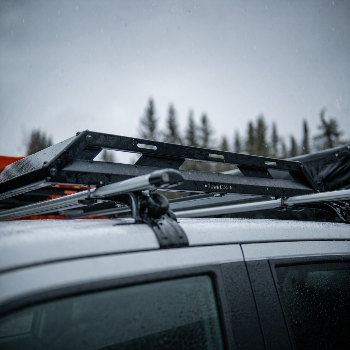 Awnings & Racks – Roam Ready Roadgear