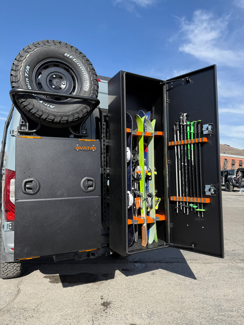 Avatar Offroad Spare Tire Carrier for Massif